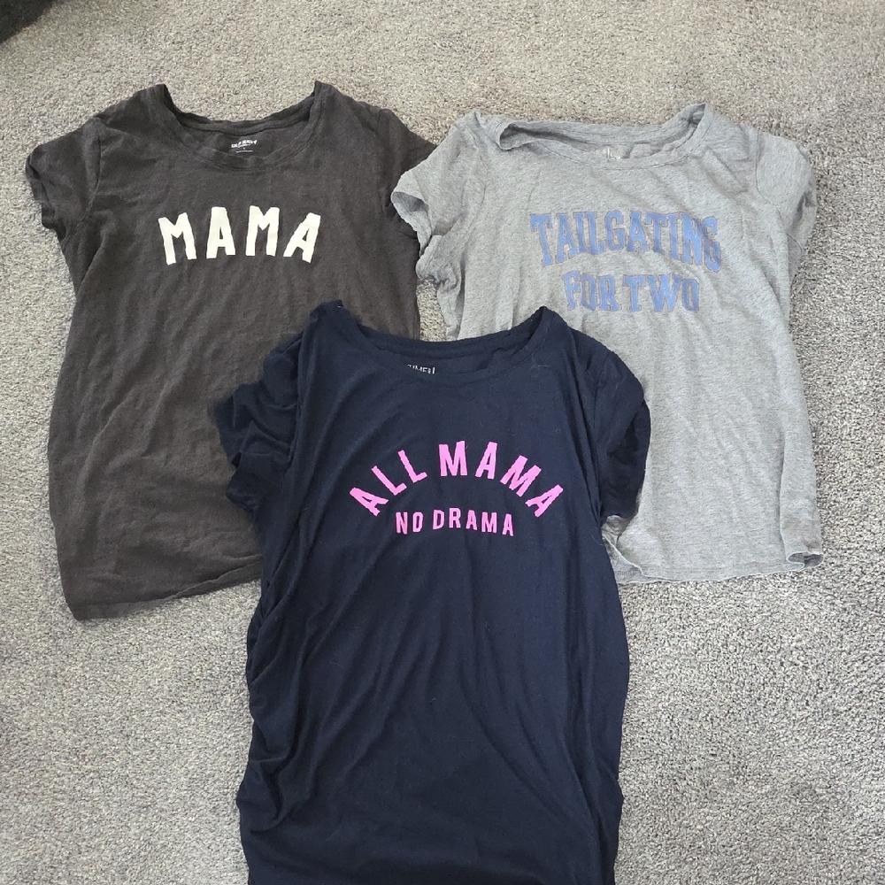Old Navy Charcoal Maternity T-Shirt